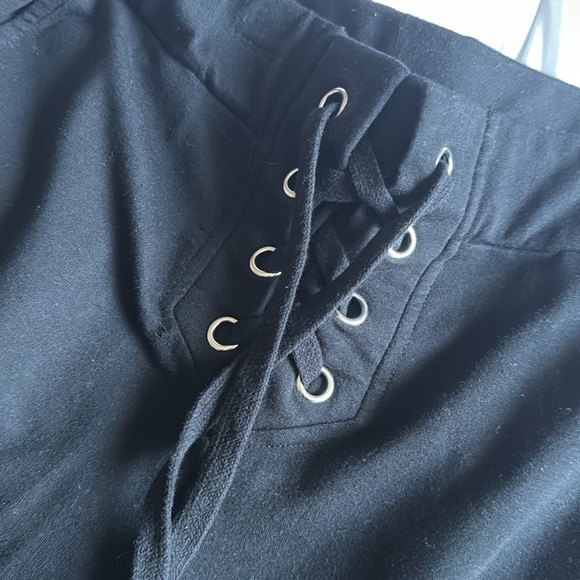 Ladies joggers - Picture 2 of 4